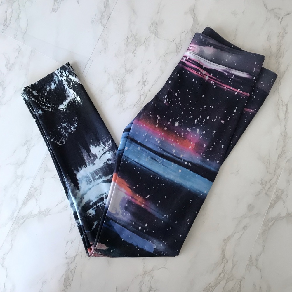 American Eagle Galaxy Leggings Sz S